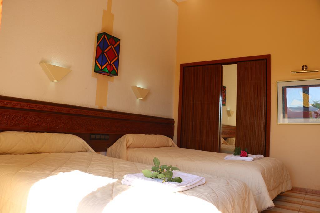 Hotel Sidi Harazem Zewnętrze zdjęcie